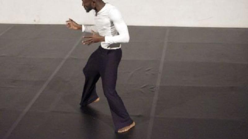 4. Ahmed Soura -bailarín de Burkina Faso- en la residencia coreográfica en La Gomera