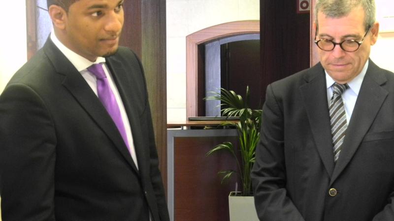 4. Imagen de la visita de Adalberto Vieira -Secretario de Estado de Recursos Marinos de Cabo Verde- y Santiago Martínez-Caro -Director General de Casa África-