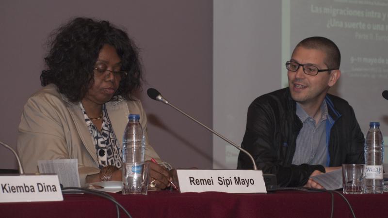 12.  Jornadas internacionales: Las migraciones de África a Europa. ¿Una suerte o una maldición?