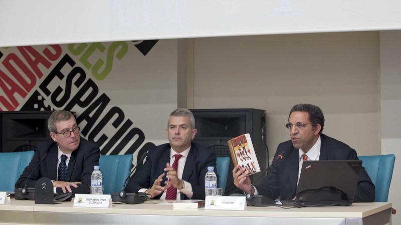 30. Intervención de Cheikh Mbacké Diop (profesor universitario e hijo del autor) en Casa Árabe