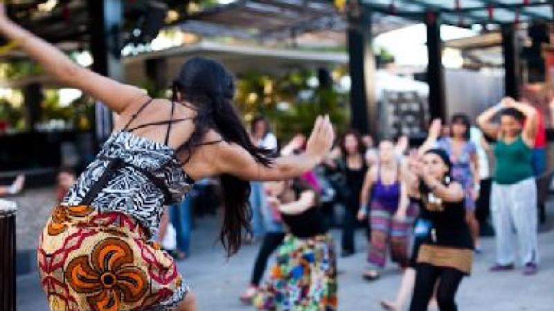 12. Taller de danza y percusión africanas AfriKaColor con motivo del Día de África, África Vive 2012