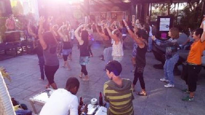 13. Taller de danza y percusión africanas AfriKaColor con motivo del Día de África, África Vive 2012