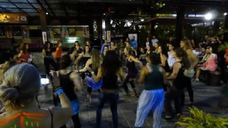 17. Taller de danza y percusión africanas AfriKaColor con motivo del Día de África, África Vive 2012
