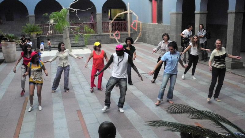 8. Taller de danza y percusión africanas en Casa África el Día de África, África Vive 2012