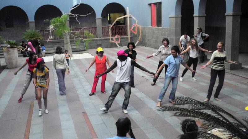 9. Taller de danza y percusión africanas en Casa África el Día de África, África Vive 2012