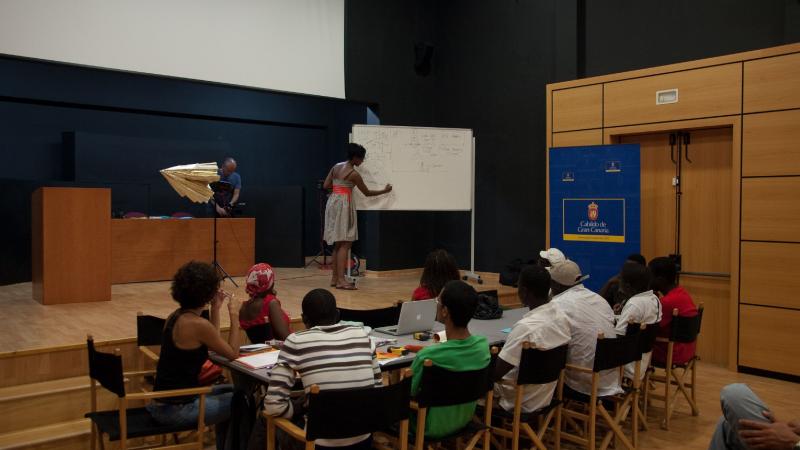 6. Taller de Fotografía Historias de Vida en el marco de la exposición Bienvenidos al paraíso de la artista Nontsikelelo Veleko en septiembre de 2009