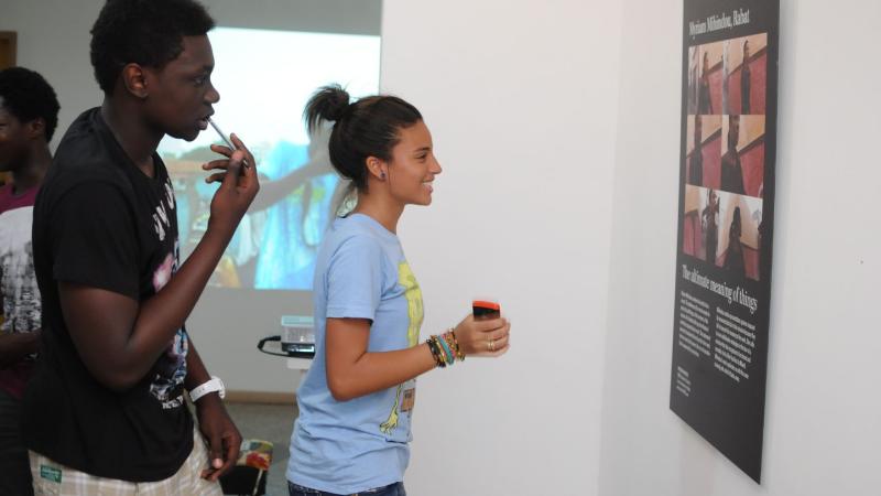 10. Exposición-proyecto audiovisual  Africalls? en la Fundación Nubuke en Accra (Ghana)