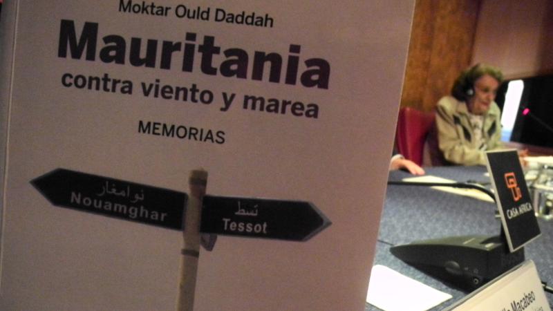 5. Dª Mariem Daddah -Presidenta de la Fundación Moktar Ould Daddah- en la presentación del libro Mauritania contra viento y marea en Casa África