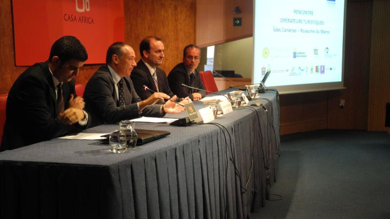 4. Mesa de presentación del Encuentro de Operadores Turísticos Canarias - Marruecos en Casa África