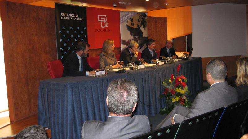 9. Mesa de presentación del proyecto GAVI con S.A.R. La Infanta Doña Cristina en Casa África