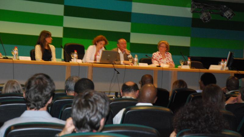 2. Mesa de presentación del VIII Congreso Ibérico de Estudios Africanos (CEIA8º)