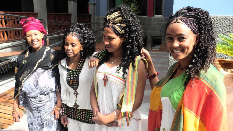1. Imagen del grupo Ethicolor en su visita a Casa África