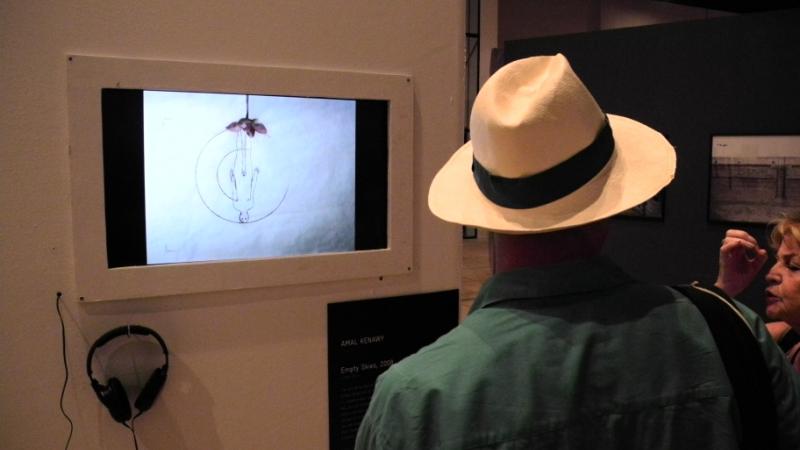 28. Imágenes de la exposición Singularidades organizada por Casa África en la VIII Edición de la Bienal de Fotografía de Bamako, 2011