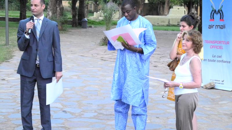 45. Entrega del Premio Casa África en el VIII Edición de la Bienal de Fotografía de Bamako, 2011