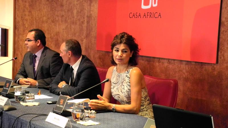 5. De izq. a derecha: Juan Domínguez Bautista - Consejero de Industria, Comercio y Artesanía del Cabildo de Gran Canaria-, Luis Padilla -Secretario General de Casa África-, y María Mía -Diseñadora y estilista-