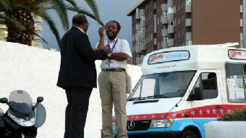 14. Imagen de Donato Ngondo con Justo Bolekia (Guinea Ecuatorial) en el SILA, 2009