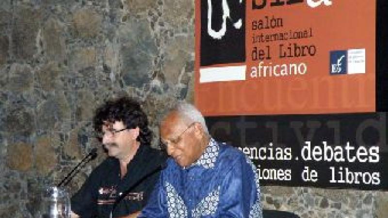 24. Imagen de Henri Lopes (República del Congo) en su participación en el SILA, 2009
