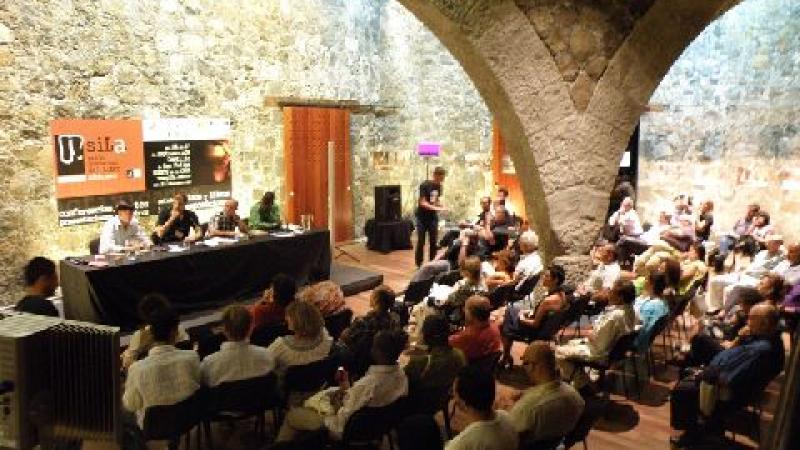 33. Imagen de Antonio Llaguno y Manuel Pimentel en su participación en el SILA, 2009