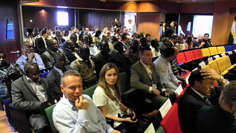 3. Imagen de la asistencia a la conferencia Diplomacia Pública y Seguridad. Las Fuerzas Armadas como vector de la Marca España, 2012, en Casa África