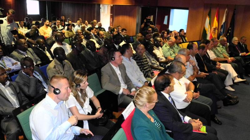 5. Imagen de la asistencia a la conferencia Diplomacia Pública y Seguridad. Las Fuerzas Armadas como vector de la Marca España, 2012, en Casa África