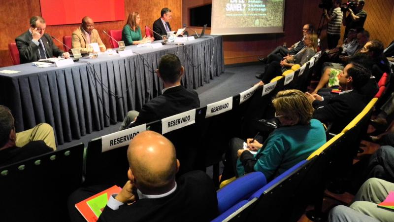 4. Mesa de debate ¿Qué está pasando en el Sahel?. Un análisis integral de la situación y de las perspectivas de futuro en la región en Casa África, 2012