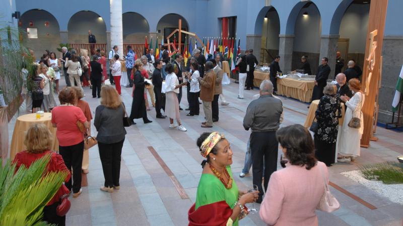 23. Imágenes de la inauguración pública de la exposición 3+3, África Plural en la sede de Casa África