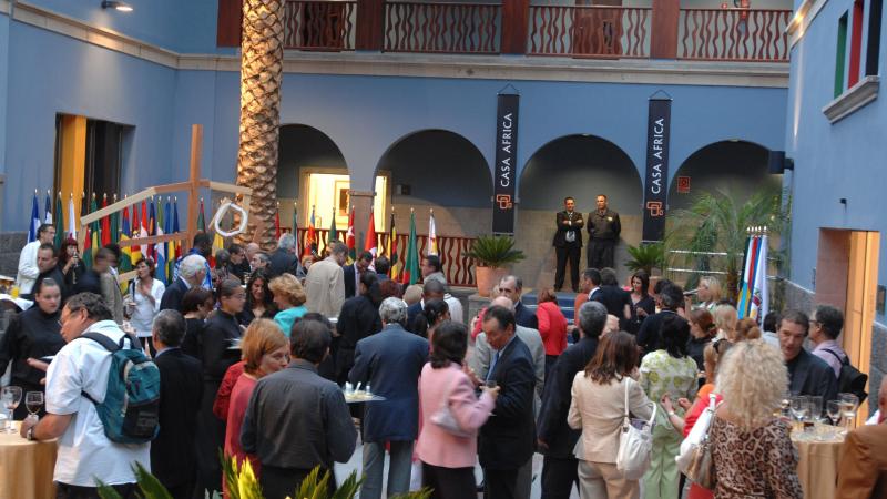 24. Imágenes de la inauguración pública de la exposición 3+3, África Plural en la sede de Casa África