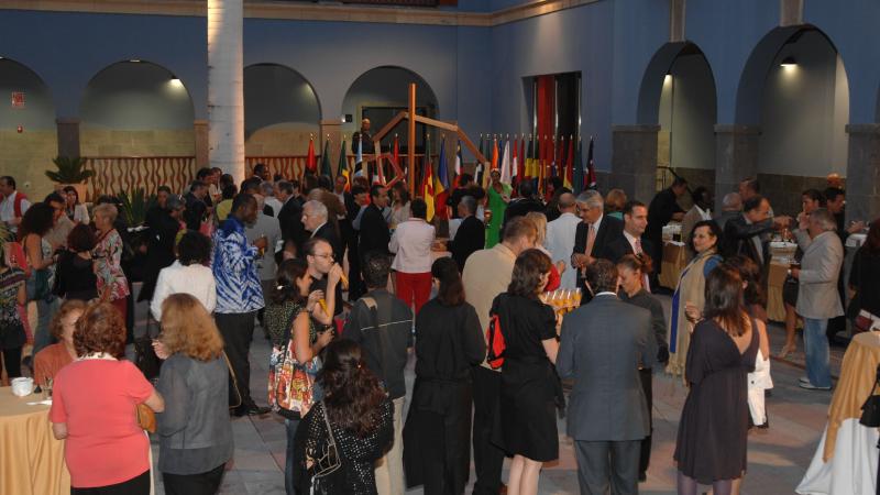 26. Imágenes de la inauguración pública de la exposición 3+3, África Plural en la sede de Casa África