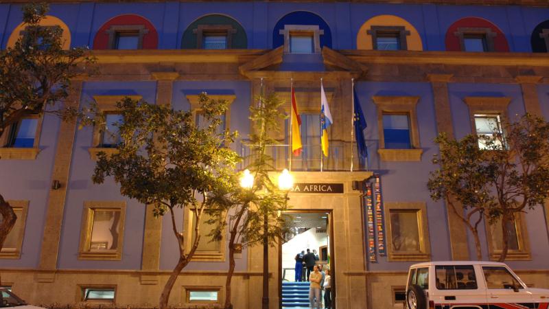 33. Imágenes de la inauguración pública de la exposición 3+3, África Plural en la sede de Casa África