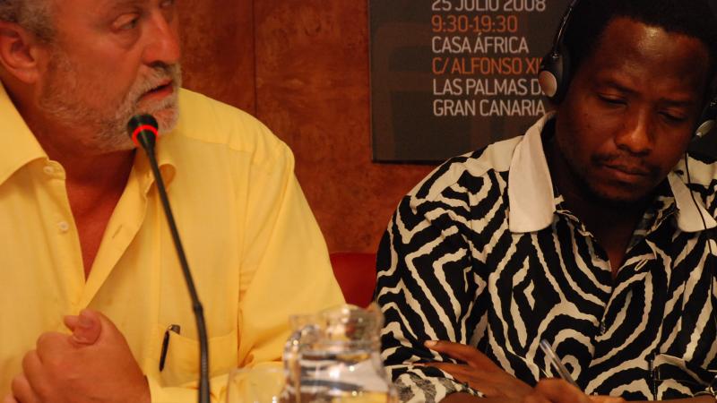 21. Imagen de la mesa de debate Crisis Alimentaria en África en Casa África, 2008