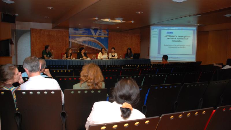 5. Imagen de las presentaciones de VI Congreso de Estudios Africanos en el Mundo Ibérico (2008), en Casa África