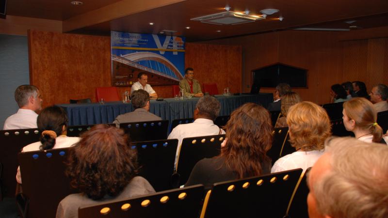 6. Imagen de las presentaciones de VI Congreso de Estudios Africanos en el Mundo Ibérico (2008), en Casa África