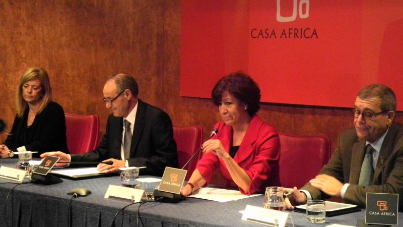 1. Mesa de presentación del Salón Internacional del Libro Africano (SILA) 2012 en Casa África