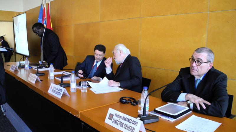 2. Imágenes de la presentación de INVESTOUR 2013