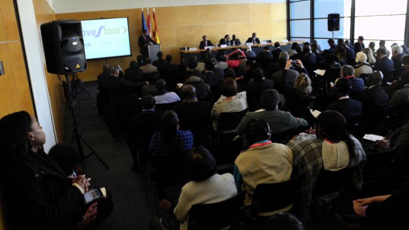10. Imágenes de la presentación de INVESTOUR 2013