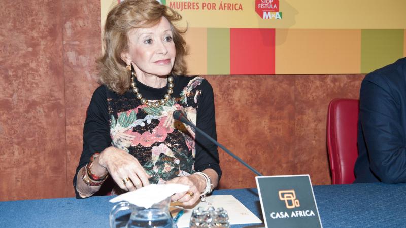 4. Mª Teresa Fernández de la Vega -Presidenta de la Fundación Mujeres por África- en la presentación del libro en Casa África