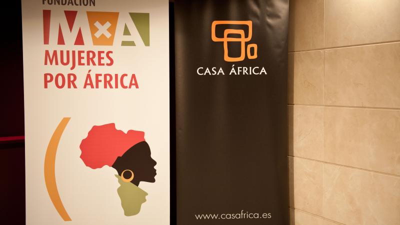 18. Imagen del acto de presentación de la novela Llévame a Faranfanfana en Casa África