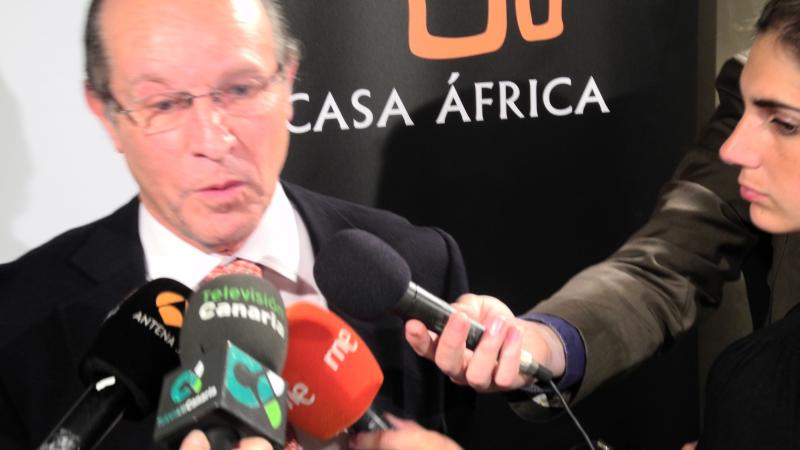 25. Dr. José Manuel Devesa, autor de la obra en la presentación del libro en Casa África