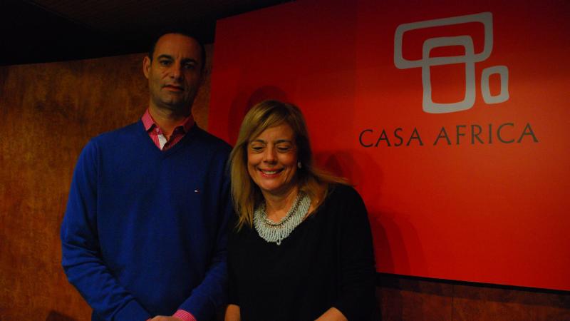 1. De izq. a dere.: Juan Jaime, Jefe del Área de Cultura y Educación de Casa África, y Josefa I. Farray Cuevas, Presidenta de la Fundación Canaria Farrah para la Cooperación y el Desarrollo Sostenible. España