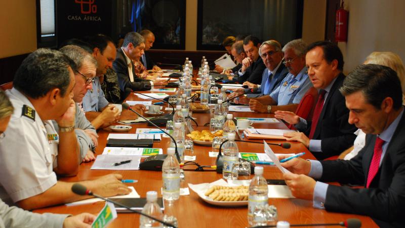 4. Imágenes del desayuno con Guillermo Ardizone García - Embajador de España en Guinea-, y Santiago Martínez-Caro - Director General de Casa África-