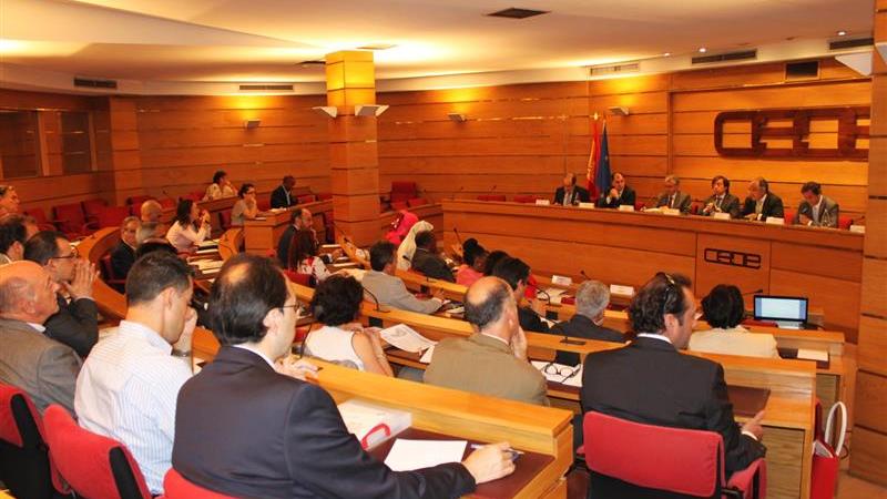 7. Presentación del informe Perspectivas Económicas de África, 2014 en la Confederación Española de Organizaciones Empresariales (CEOE), Madrid