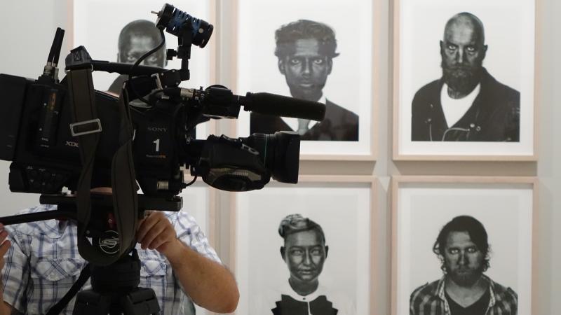8. Exposición Éste debe ser el lugar de Pieter Hugo en Casa África y Centro Atlántico de Arte Moderno (CAAM)