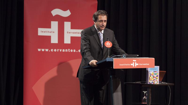 4. Presentación del acto por Luis Padrón -Director General de Casa África- (Foto: Instituto Cervantes)