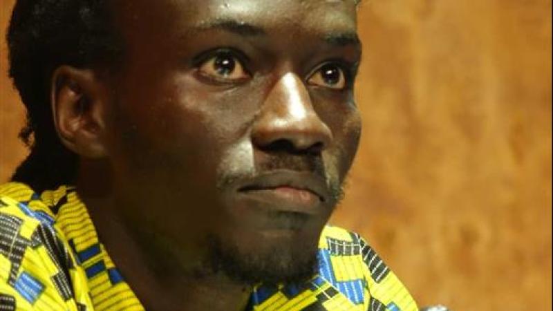 8. Imagen de Mamadou Dia, autor de 3052. Persiguiendo un sueño, en su presentación en Casa África (2014)