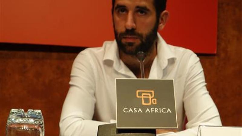4. Imagen de Borja Monreal Gainza autor del libro Angola, la intensidad de SER humano en la su presentación en Casa África, 2014-