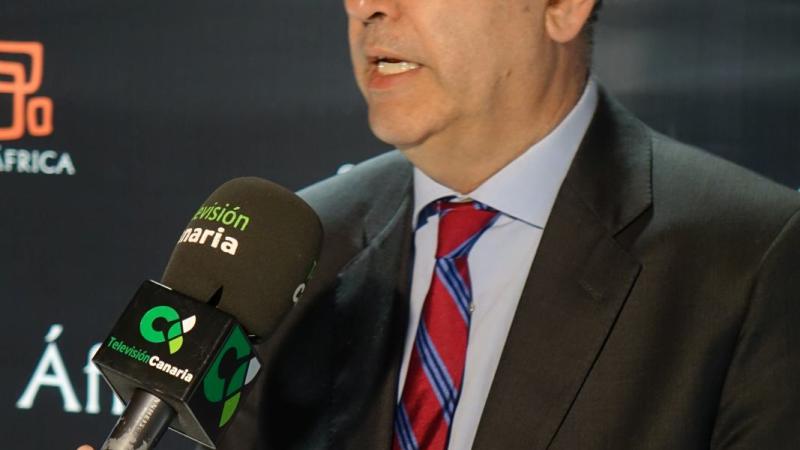 1. Imagen de Eduardo López Busquets, director general de Casa Árabe, en la rueda de prensa previa a la conferencia Primaveras Árabes en Casa África