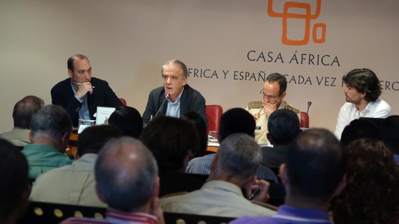 14. Intervención del periodista Ignacio Cembrero  con la ponencia  La yihad y el Magreb en  la Mesa 1: España y África, nuevos retos para la seguridad del continente