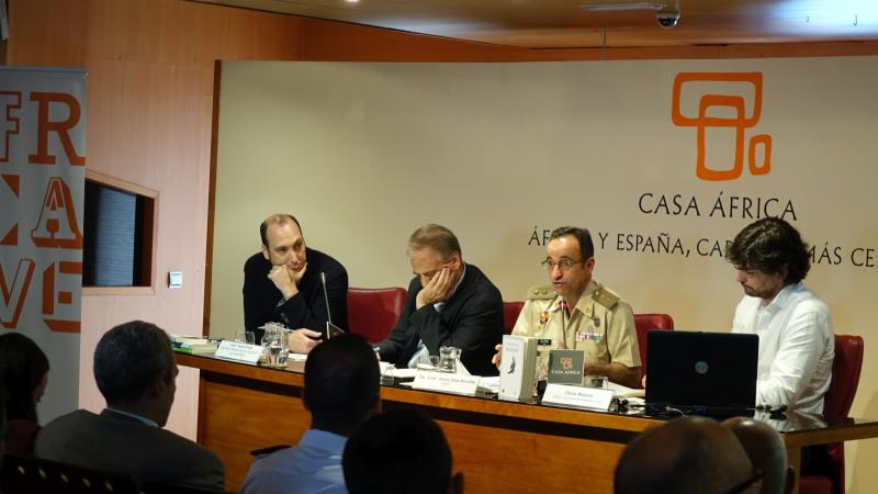 17.  Intervención del Teniente Coronel Jesús Díez Alcalde  con la ponencia Presencia española en África. Misiones de mantenimiento de la paz-,  en  la Mesa 1: España y África, nuevos retos para la seguridad del continente