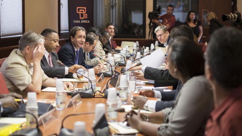 4. Imagen de grupo de los participantes del I Encuentro de Think Tanks África-España celebrado en Casa África en diciembre de 2015