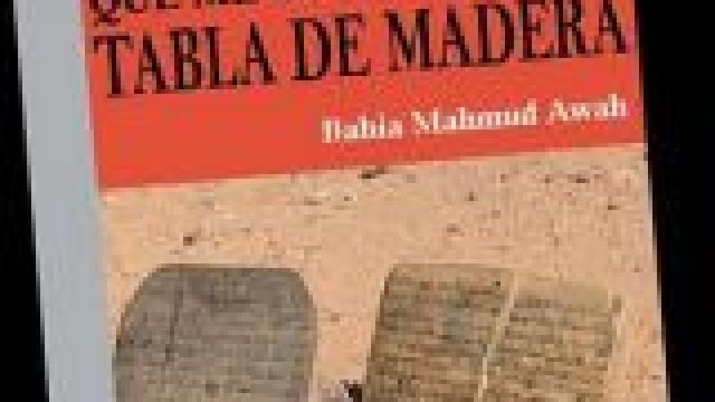 Presentación del libro "La maestra que me enseñó en una tabla de madera"